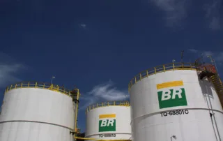 Guia Prático: Como Investir em Ações da Petrobras 9 Guia Prático: Como Investir em Ações da Petrobras